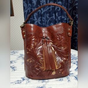 Patricia Nash British Tan Leather/ Gold Inlay 🌼 Otavia Floral Cut Out Bag